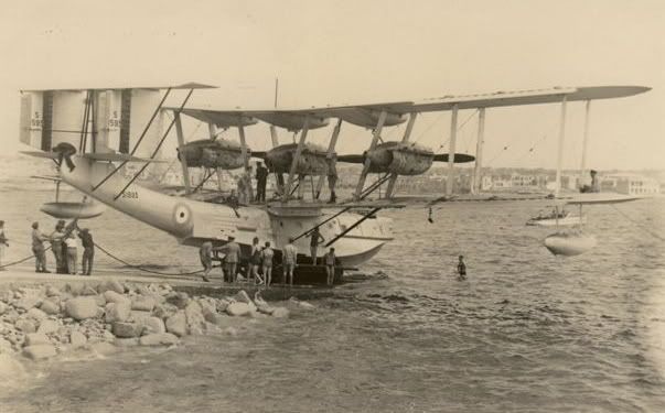 http://i969.photobucket.com/albums/ae172/JDK-3/DarrylsFlyingBoats/BlackburnIrisVTailS1593Malta1933x.jpg