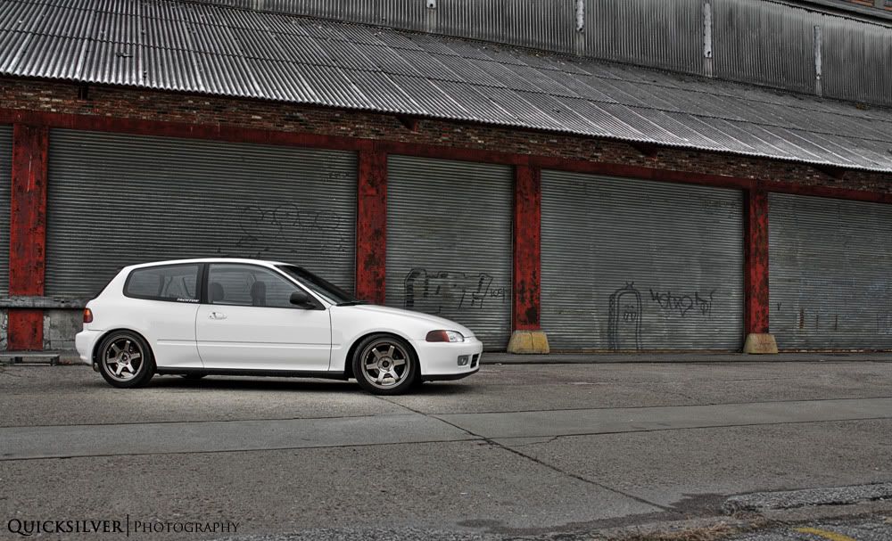 http://i969.photobucket.com/albums/ae173/JasonKitchen2004/92%20Civic%20Si%20Hatch/PassengerSide.jpg