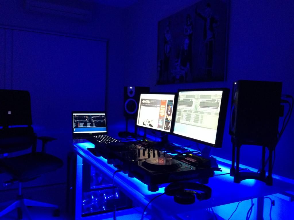  photo ManCave_zps82e75386.jpg