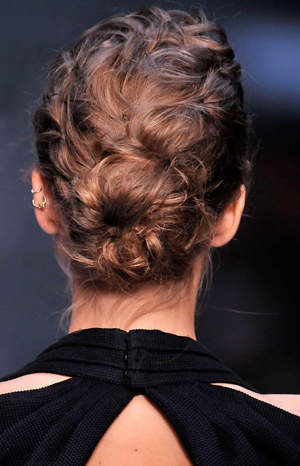 messy chignon