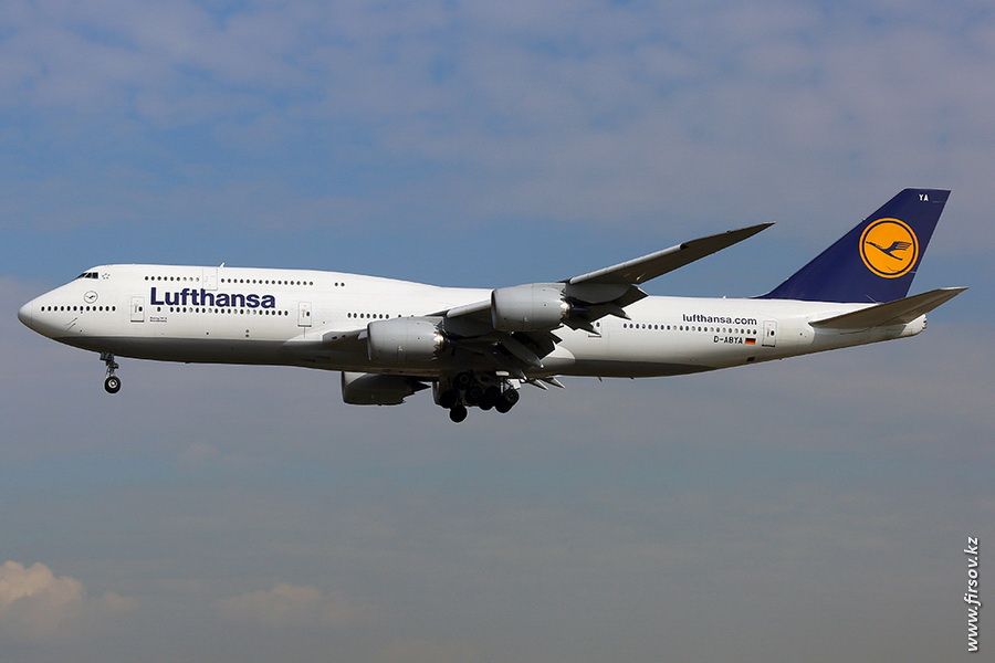  photo B-747_D-ABYA_Lufthansa4400_zps3919c373.jpg
