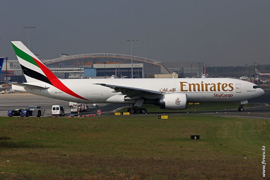 photo B-777_A6-EFJ_Emirates_SkyCargo_zpsa1582f73.jpg