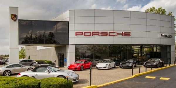 Un Porsche muy Chino Un Porsche muy Chino