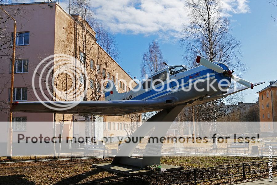 photo Yak-18T_CCCP-81836_2_ARH.jpg