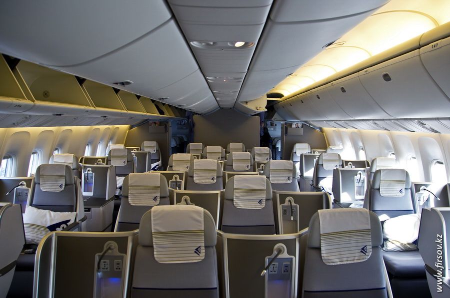 photo Boeing-767_Air_Astana1.jpg