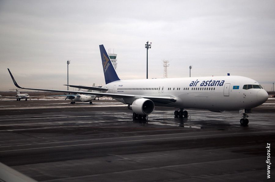photo Boeing-767_Air_Astana15.jpg